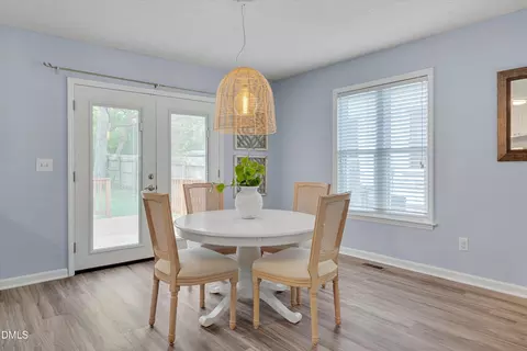 Dining - 110 Edgewood Dr, Durham, NC 27704 photo 2 of 2