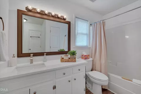 Bath - 110 Edgewood Dr, Durham, NC 27704 photo 1 of 2