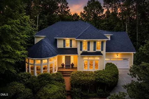 207 Oak Park Dr, Chapel Hill, NC 27517
