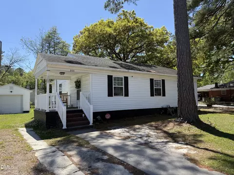 200 S Sylvan Dr, Greenville, NC 27834