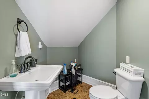 Bath - 118 Victory Cir, Willow Spring, NC 27592 photo 4 of 4