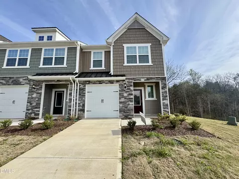2132 Willow Glen Dr, Graham, NC 27253