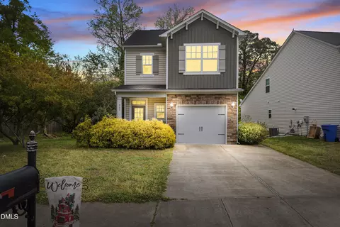 505 Hunters Ridge Dr, Fuquay Varina, NC 27526