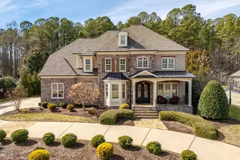 6844 Piershill Ln, Cary, NC 27519