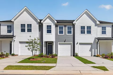 3219 Bailey Lake Dr #226, Fuquay Varina, NC 27526