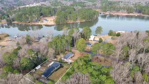 1104 Oldham Lake Rd, Sanford, NC 27330