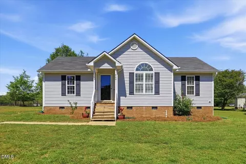200 Amber Ln, Willow Spring, NC 27592
