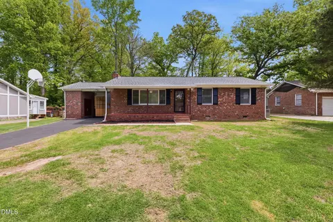 1311 Brucemont Dr, Garner, NC 27529