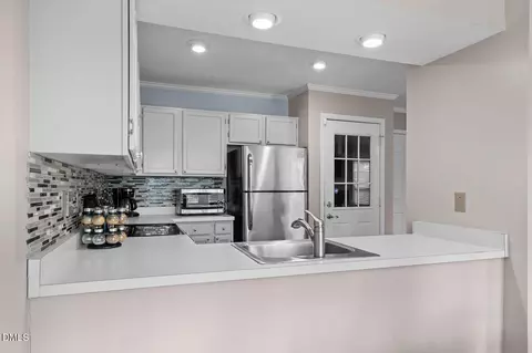 Kitchen - 14 Citation Dr, Durham, NC 27713 photo 2 of 2
