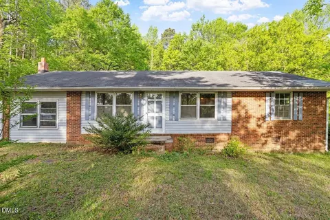 122 Richmond Rd, Mebane, NC 27302
