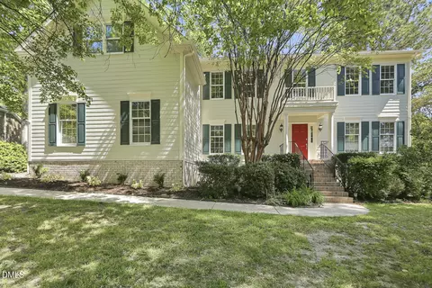 111 Haley House Ln, Cary, NC 27519