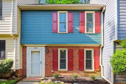 5645 Hamstead Xing, Raleigh, NC 27612