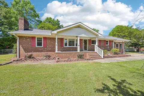 206 Old Post Rd, Erwin, NC 28339