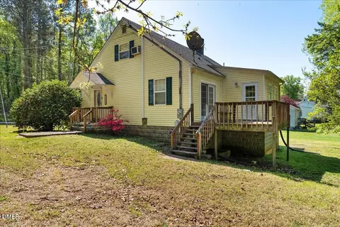 117 Forest Hill St, Clarksville, VA 23927