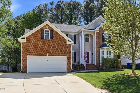 8908 Blakehurst Dr, Raleigh, NC 27617