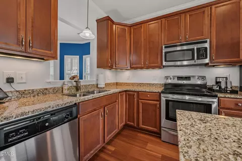 Kitchen - 3818 Heritage Spring Cir, Wake Forest, NC 27587 photo 3 of 7