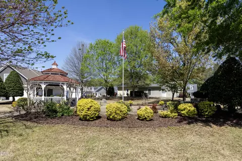 Exterior - 3818 Heritage Spring Cir, Wake Forest, NC 27587 photo 2 of 5