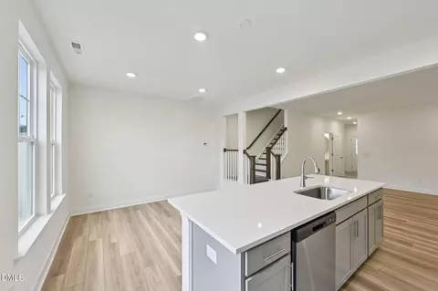 657 Sefton Park Dr, Zebulon, NC 27597