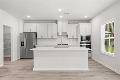 Kitchen - 2127 Topsail Rd, Durham, NC 27703 photo 4 of 5