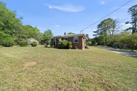 Exterior - 709 Wait Ave, Wake Forest, NC 27587 photo 4 of 5