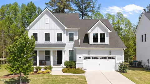 551 Glenville Lake Dr, Fuquay Varina, NC 27526