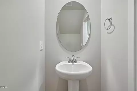 Bath - 1502 Hatteras Rd, Durham, NC 27703 photo 1 of 4
