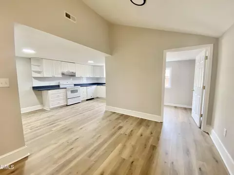 414 W Main St, Selma, NC 27576 photo 27