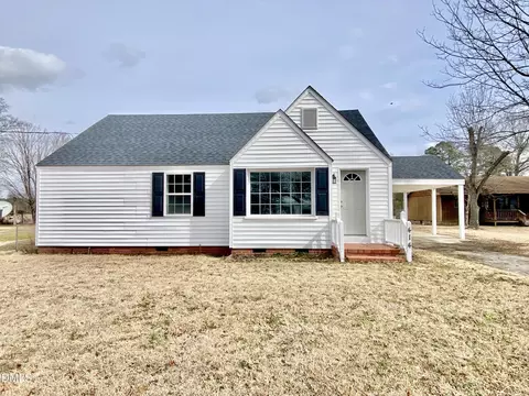 414 W Main St, Selma, NC 27576 photo 2