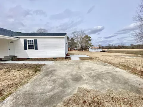 414 W Main St, Selma, NC 27576 photo 7