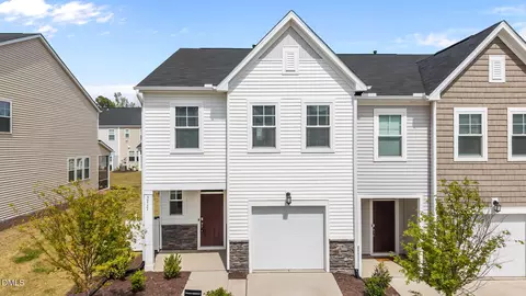 5717 Woodlawn Dr, Durham, NC 27703