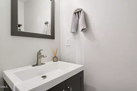 Bath - 704 Stackhurst Way, Wake Forest, NC 27587 photo 1 of 4