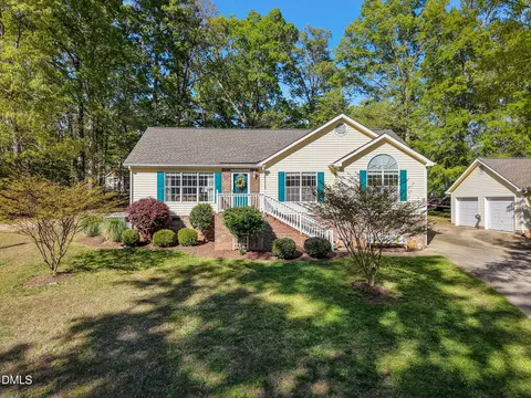 101 Stage Line Cv, Louisburg, NC 27549