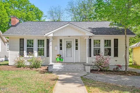 314 Atwater St, Burlington, NC 27215