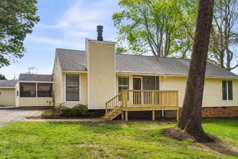 8306 Polaris Dr, Bahama, NC 27503