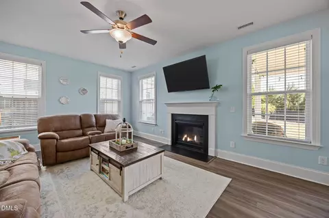 Living - 2913 Thurman Dairy Loop, Wake Forest, NC 27587 photo 1 of 2