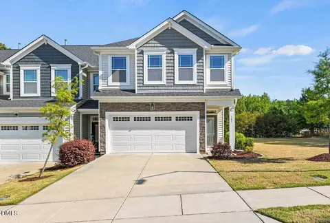 787 Amarra Dr, Fuquay Varina, NC 27526
