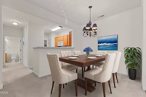 427 Eyam Hall Ln, Apex, NC 27502