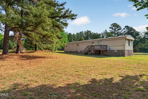 495 Macon-embro Rd, Macon, NC 27551