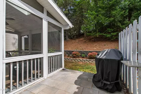Exterior - 3013 White Cloud Cir, Apex, NC 27502 photo 6 of 9