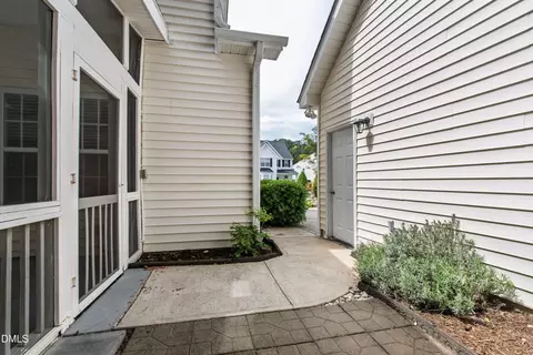 Exterior - 3013 White Cloud Cir, Apex, NC 27502 photo 9 of 9