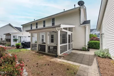 Exterior - 3013 White Cloud Cir, Apex, NC 27502 photo 8 of 9