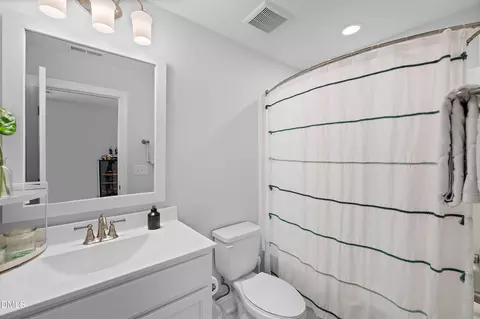 Bath - 217 Kavanaugh Rd, Wake Forest, NC 27587 photo 4 of 4