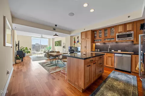 601 W Rosemary St UNIT 319, Chapel Hill, NC 27516