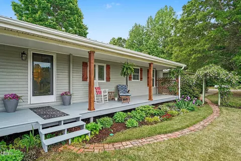 7740 Hornaday Trl, Liberty, NC 27298