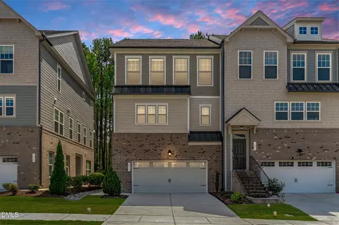1073 Lathrop Ln, Apex, NC 27523