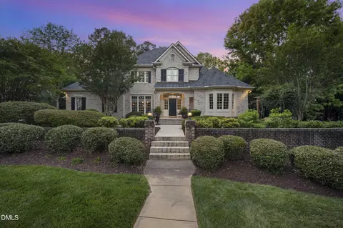 8913 Barleymoor Dr, Raleigh, NC 27615
