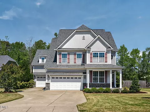 62 Cardona Ct, Fuquay Varina, NC 27526