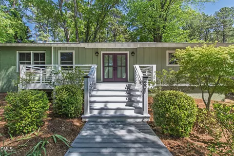 801 Merrie Rd, Raleigh, NC 27606