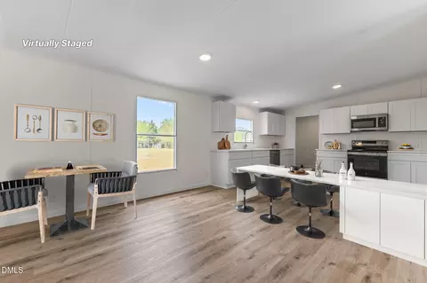 907 Sara Ln, Fayetteville, NC 28312