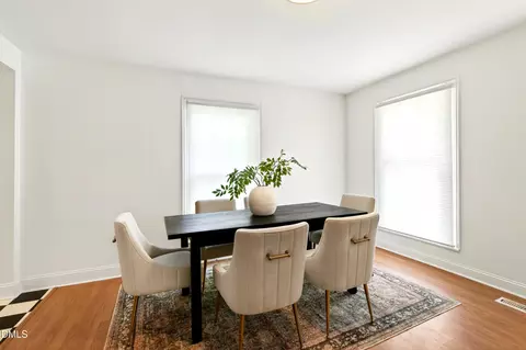 Dining - 913 Washington St, Durham, NC 27701 photo 2 of 3
